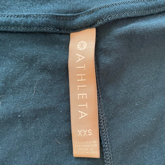 Athleta shirt - Picture 2 of 4